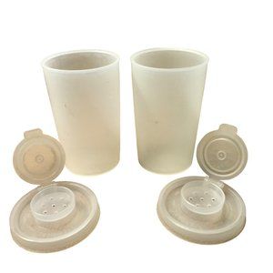 TUPPERWARE Juice Cup Salt Pepper flip tops tumbler (2) #102-23 (2) # 634 (2) 629